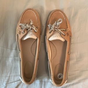never worn sperry’s